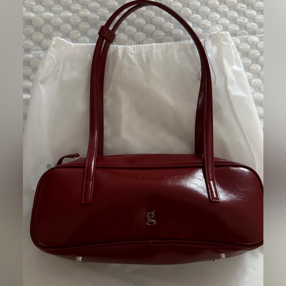 GOOD TOTES EVERYDAY SHOULDER BAG.